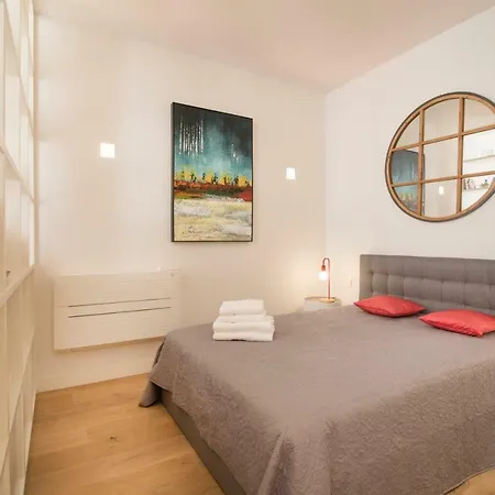 아파트 Rouge In The Heart *